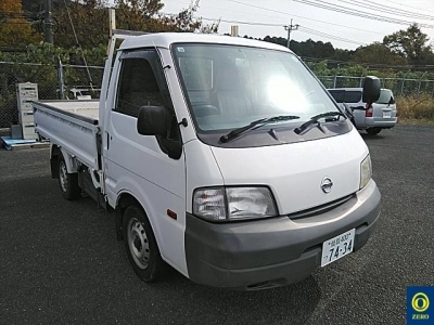 NISSAN VANETTE TRUCK