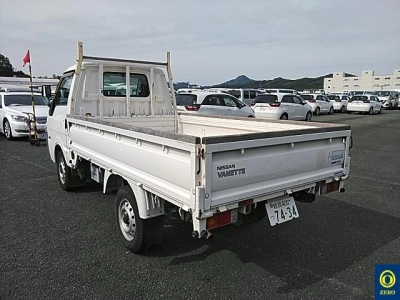 NISSAN VANETTE TRUCK