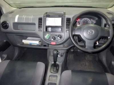 MAZDA FAMILIA VAN