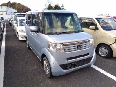 HONDA N BOX +