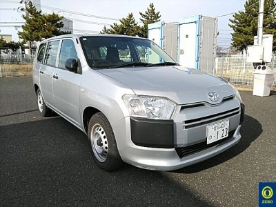 TOYOTA SUCCEED VAN