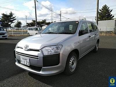 TOYOTA SUCCEED VAN