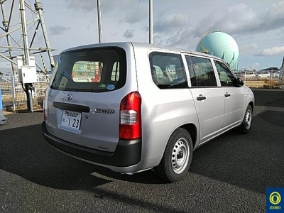 TOYOTA SUCCEED VAN
