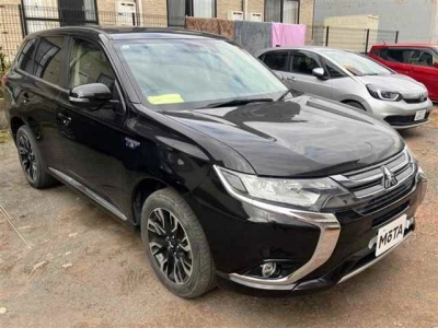 MITSUBISHI OUTLANDER PHEV