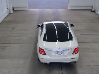 MERCEDES BENZ E CLASS