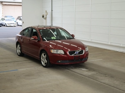 VOLVO S40
