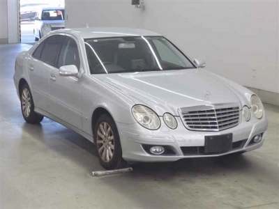 MERCEDES BENZ E CLASS