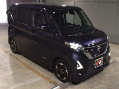 NISSAN ROOX