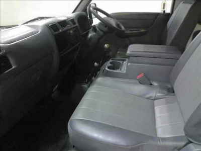 MITSUBISHI DELICA VAN