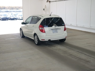 MERCEDES BENZ A CLASS