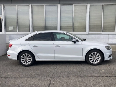 AUDI A3 SEDAN