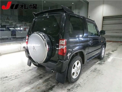 MITSUBISHI PAJERO MINI