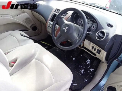 MITSUBISHI COLT PLUS