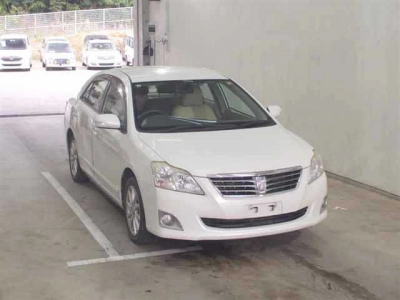 TOYOTA PREMIO