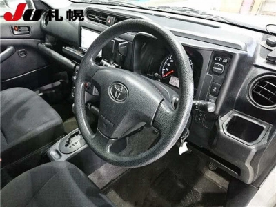 TOYOTA SUCCEED VAN