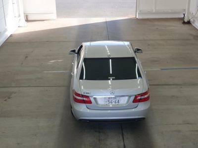 MERCEDES BENZ E CLASS