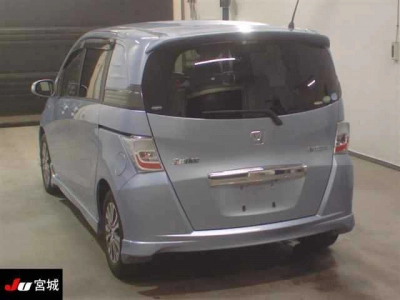 HONDA FREED SPIKE