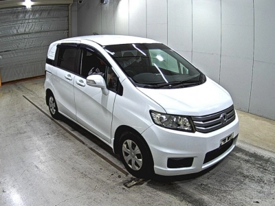 HONDA FREED SPIKE