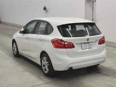 BMW 2 SERIES