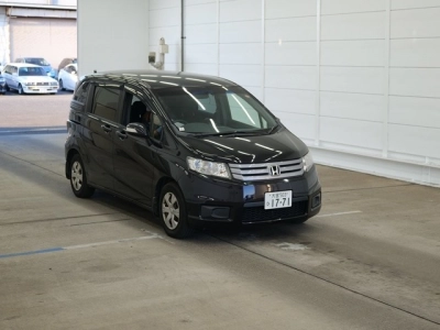 HONDA FREED SPIKE