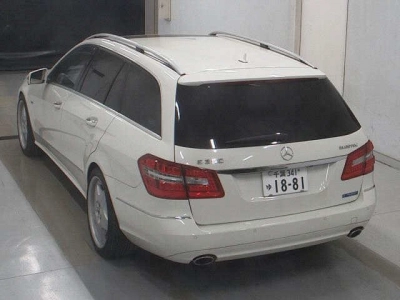 MERCEDES BENZ E CLASS
