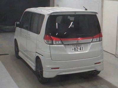 MITSUBISHI DELICA D:2
