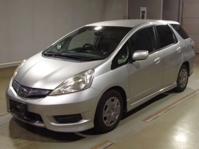 HONDA FIT SHUTTLE HYBRID