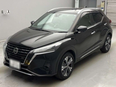 NISSAN KICKS