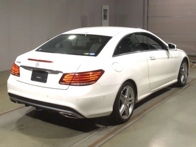 MERCEDES BENZ E CLASS