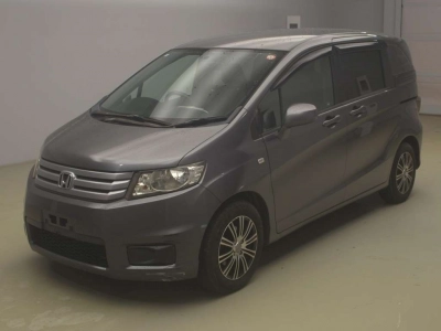 HONDA FREED SPIKE