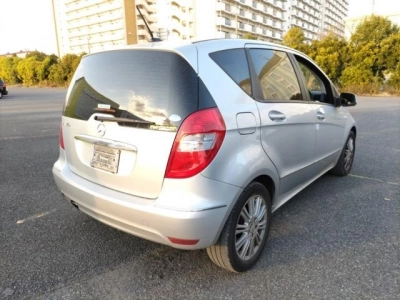 MERCEDES BENZ A CLASS