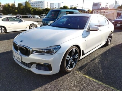 BMW 7 SERIES