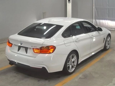 BMW 4 SERIES