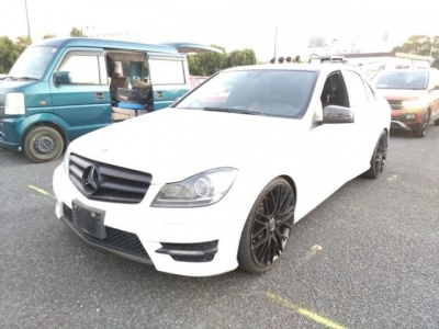 MERCEDES BENZ C CLASS