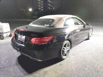 MERCEDES BENZ E CLASS