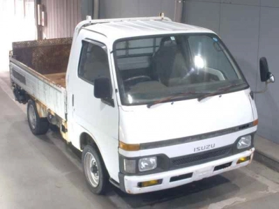 ISUZU FARGO TRUCK