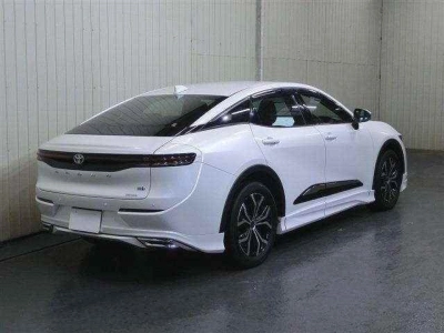 TOYOTA CROWN CROSSOVER