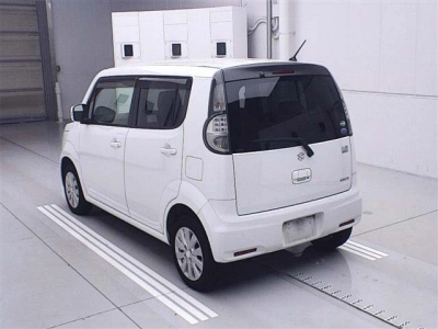 SUZUKI MRWAGON