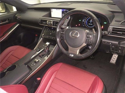 LEXUS IS
