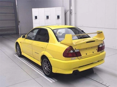 MITSUBISHI LANCER