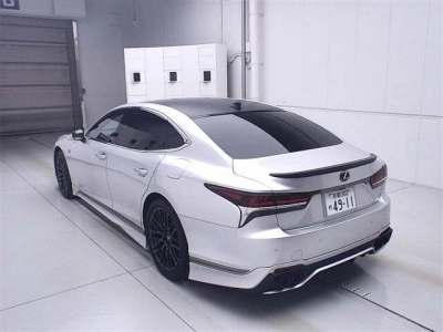 LEXUS LS