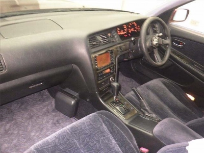 TOYOTA CRESTA