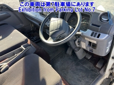 MITSUBISHI CANTER