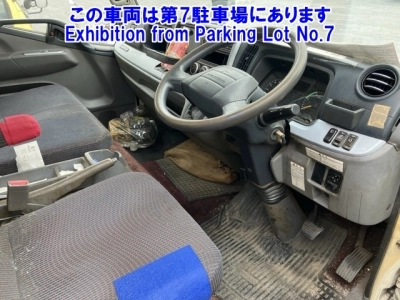 MITSUBISHI CANTER