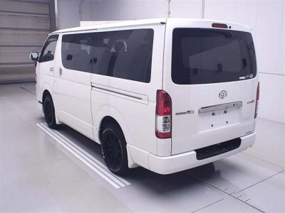 TOYOTA REGIUS ACE