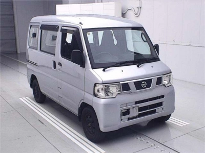 NISSAN CLIPPER