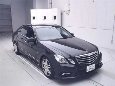 MERCEDES BENZ E CLASS