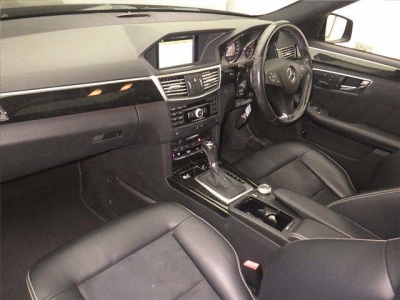 MERCEDES BENZ E CLASS