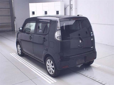 SUZUKI MRWAGON