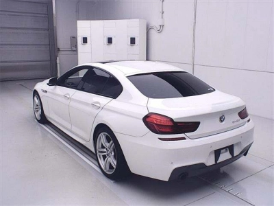 BMW 6 SERIES